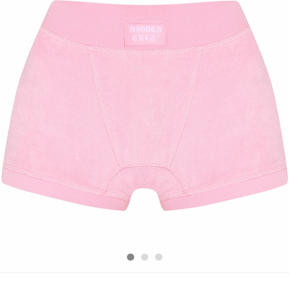Terry cloth pink shorts💞 brand new tags still on. Size Small ,never worn.